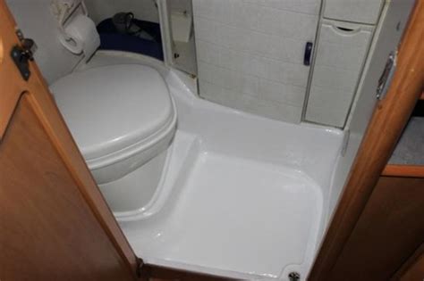 Seht euch an wie es geworden ist. Badewanne neu emaillieren kosten - Sanitär Verbindung