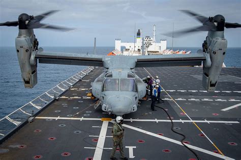 Marine V 22 Osprey Makes First Landing On Navy Hospital Ship