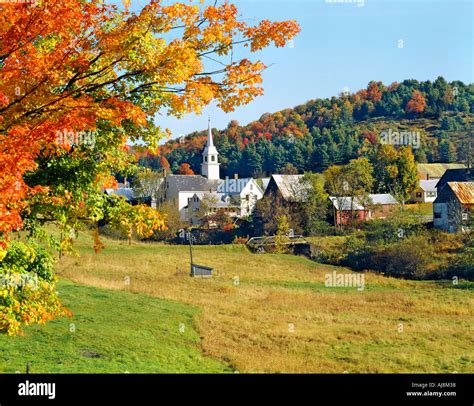 Village Of East Corinth In Vermont Usa During Fall Foliage Season Stock