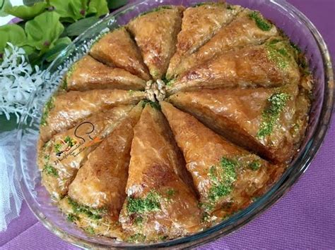 Baklaval K Yufka Le T R Havu Dilimi Baklava Nas L Yap L R