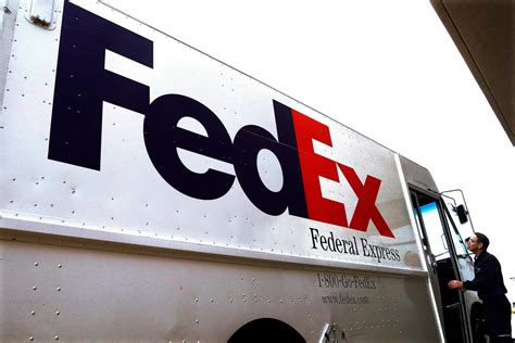 FedEx hiring 1,000 for new Greenwood facility - WISH-TV | Indianapolis