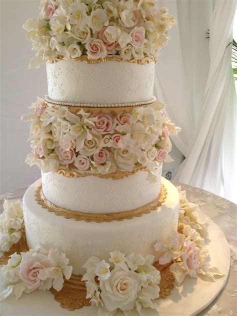 For The Love Of Cake By Garry And Ana Parzych Custom Wedding Cake Pine Orchard Club Branford