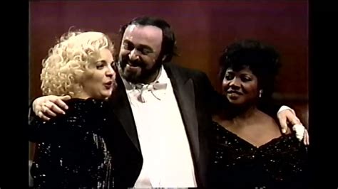 Luciano Pavarotti La Traviata Brindisi Lincoln Center 1992 Youtube
