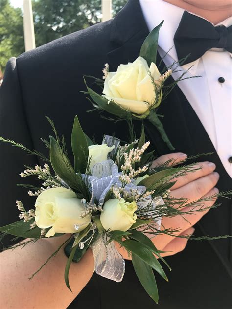 Prom Corsage And Boutonnière Idea Prom Whiterose Corsage
