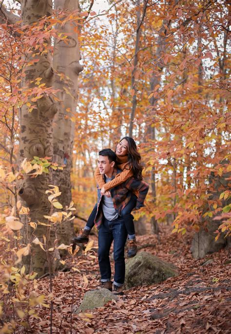 fall couples engagement photo shoot ideas in boston new england - Extra ...