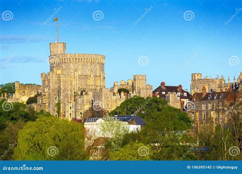 The Round Tower At Windsor Castle Windsor Berkshire England Uk