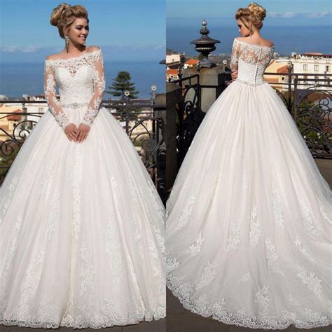 Ivory Vintage Lace Ball Gown Wedding Dresses With Sleeves Off The