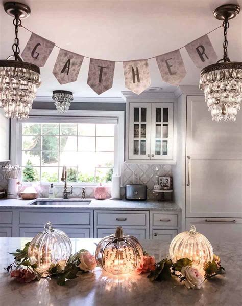 28 Warm And Inviting Fall Kitchen Decorating Ideas To Diy