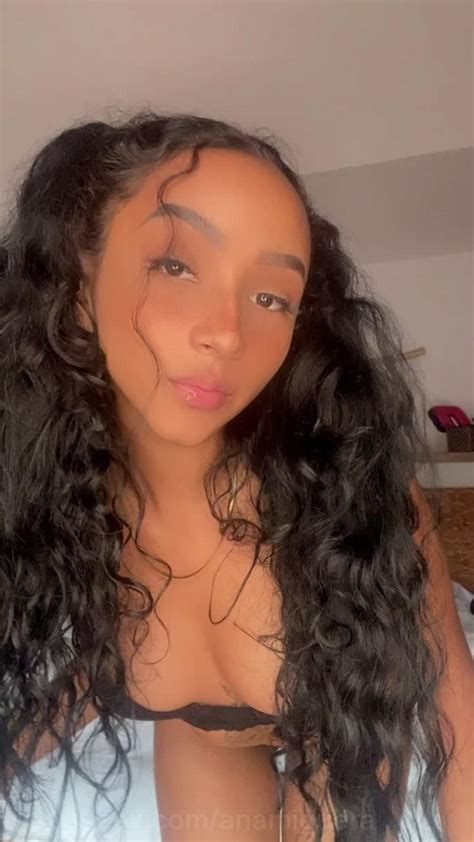 Ana Miguera Dance For You Onlyfans Dance Tiny Thick Natural Horny Cumplay Curlyhair