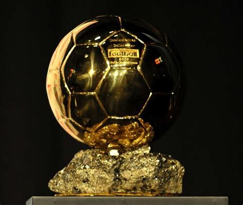 Now fifa has its own annual award called the best fifa men's player.from when it began until 2007, only european players were eligible to win the award. Le ballon d'or : quels courtisans à l'avenir ? - | Vive Le ...