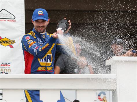 Insider Alexander Rossi Wins Again Now Bringing Title Fight To Scott