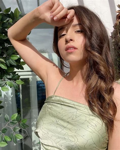 53 Sexy Photos Of Streamer Pokimane You Will Ever See Utah Pulse