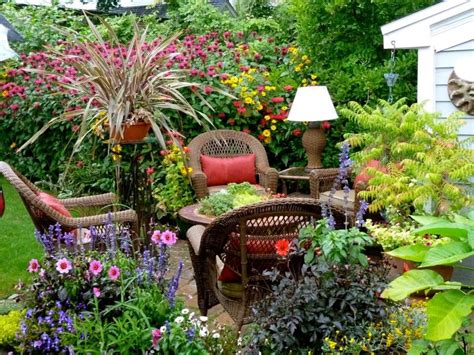 Tips And Examples Of Beautiful Small Garden Design Ideas Small Flower