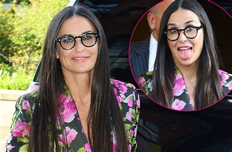 [pics] Demi Moore Makes Wacky Faces After Losing Front Teeth