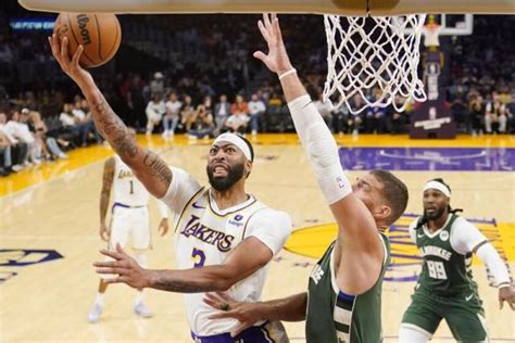 Lakers Received Their Third Consecutive Defeat Before The Season
