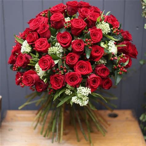 Classic Red Rose Collection The Stunning 50 Red Roses Bouquet