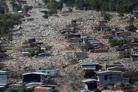 Indonesia sedang berduka karena baru saja terjadi gempa bumi di sulawesi utara dan maluku utara. Artikel Bencana Alam Di Malaysia