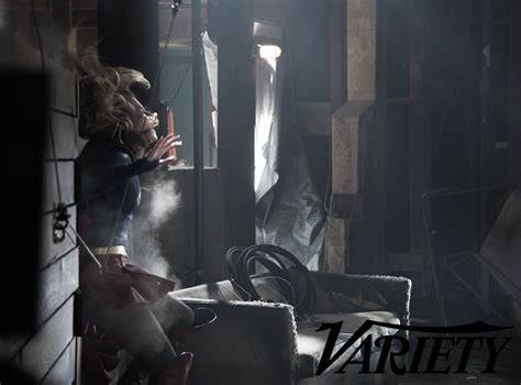 Kara And The Flash Get Acquainted In More Photos From Supergirl Season 1