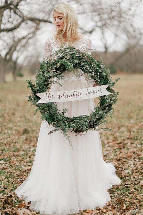 30 Romantic Wedding Wreath Ideas To Get Inspired Deer