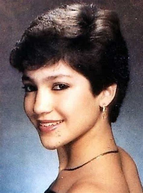 20 Pictures Of Young Jennifer Lopez