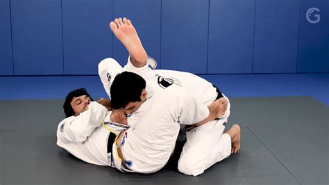 Rolles Gracie Learn An Armbar Against A Stacking Opponent Youtube