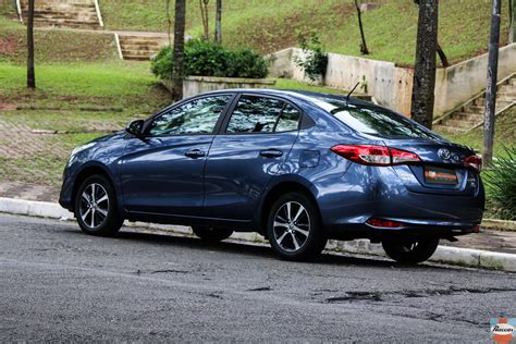 Teste Toyota Yaris Sedan Xs 15 Cvt Melhor Opção Do Segmento