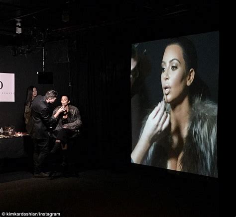 Kim Kardashian Strips Off Fur Coat For Jfk Airport Body Scan Again