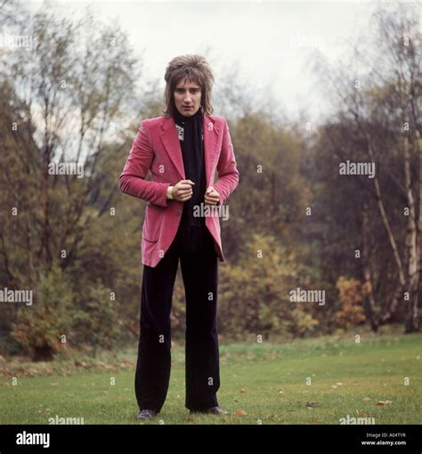 Rod Stewart Uk Rock Singer About 1974 Stock Photo Alamy