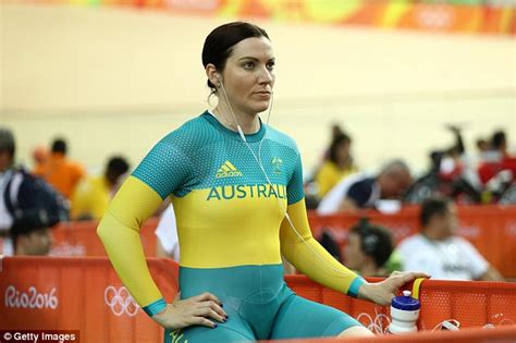 Rio 2016 Reigning Olympic Champion Anna Meares Survives Massive Scare To Remain In The Hunt For