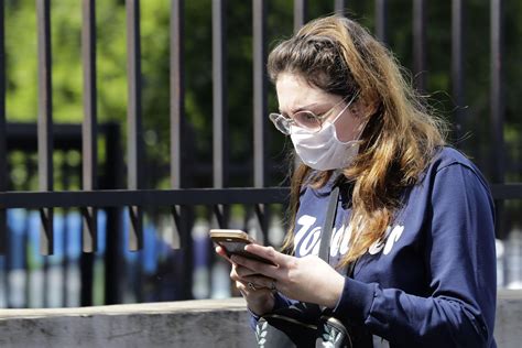 How To Clean Your Phone During The Coronavirus Outbreak