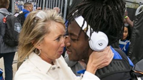 Social Media Reacts To Florida Coachs Wife Kissing Every Player As
