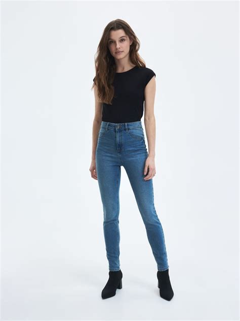 Džínsy slim fit Farba indigo jeans RESERVED 0864R 57J