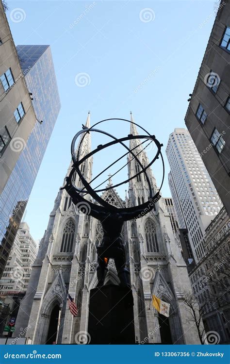 Atlas Statue By Lee Lawrie And St Patrick S Cathedral In Front Of