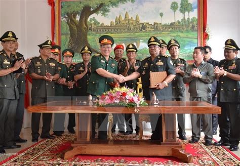 Truyền hình quốc hội việt nam. Bộ Quốc phòng Việt Nam giúp đỡ lực lượng tăng thiết giáp ...