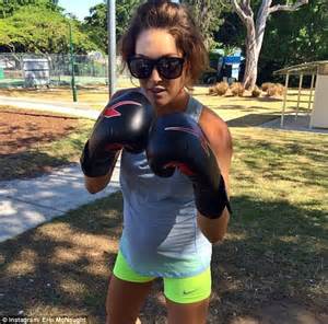 Erin Mcnaught Unveils Stunning Post Pregnancy Body Daily Mail Online