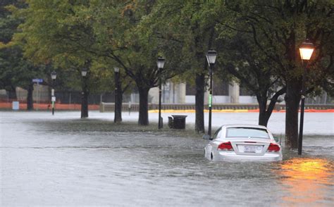 Hurricane Sandy Gains Strength As East Coast Flooding Begins Fema