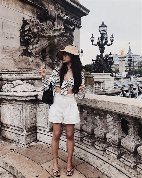paris by h2w instagram fashion going out dressy