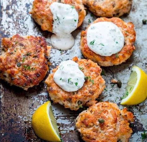 Salmon patties) are a great example of how quick and easy it can be to get stir together a creamy sauce for your salmon cakes: salmon cakes