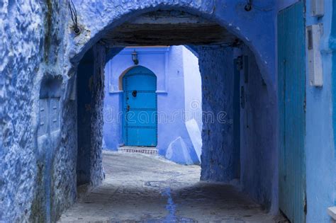 Travel Between The Beautiful Streets Of The Blue City Of Chefchaouen In