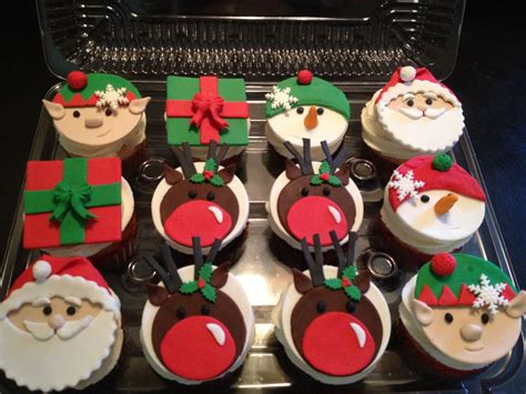Christmas Fondant Cupcake Toppers Christmas Cupcakes Christmas