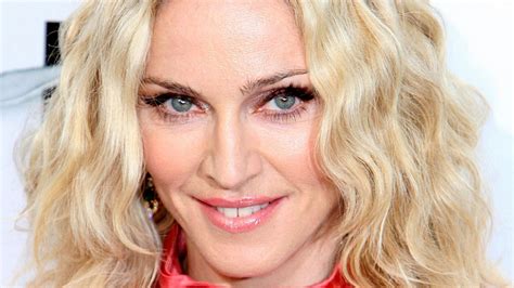 Madonna Ans Micro Short Et Haut Transparent Elle Ose Le Look D