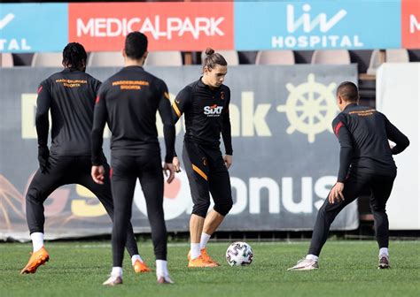 From the story galatasaray by akogulm (meryem) with 136 reads. GALATASARAY KUPA YARIŞINA DEVAM EDİYOR - 3buyukler.com