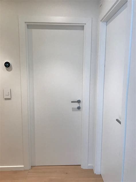 Flush Painted White Wooden Doors Wooden Doors Modern Closet Doors