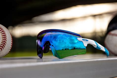 Oakley Introduces More Choice For Prescription Wearing Riders Cycling Weekly