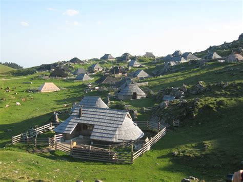 Velika Planina Pastirska Pravljica V Neokrnjeni Naravi