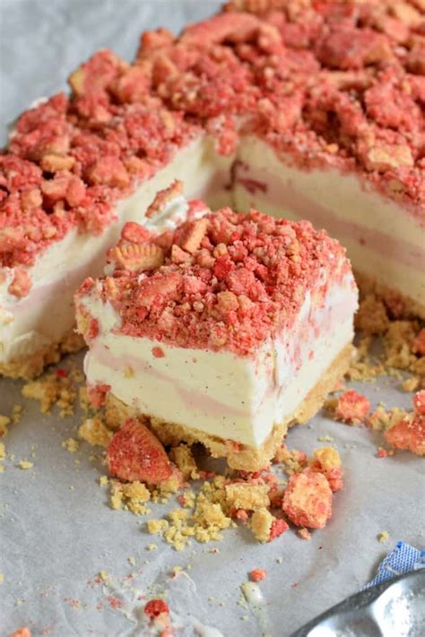 Easy No Bake Strawberry Shortcake Ice Cream Bars Recipe