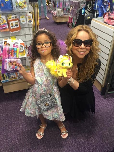 Mariah Careys Daughter Monroe Gets Her Ears Pierced See The Pic E