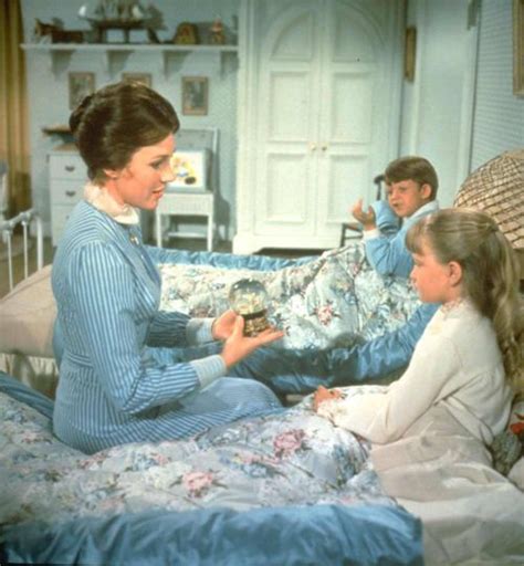 1964 Mary Poppins Scene Feed The Birds Tuppence A Bag Feed The Birds Thats What She Cri