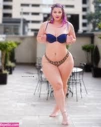 Curvy Booty Sara Sara Lyn Chacon Curvy Greeneyes Nude Leaked