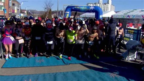 Korean Runners Go Shirtless For Freezing Race CNN Video